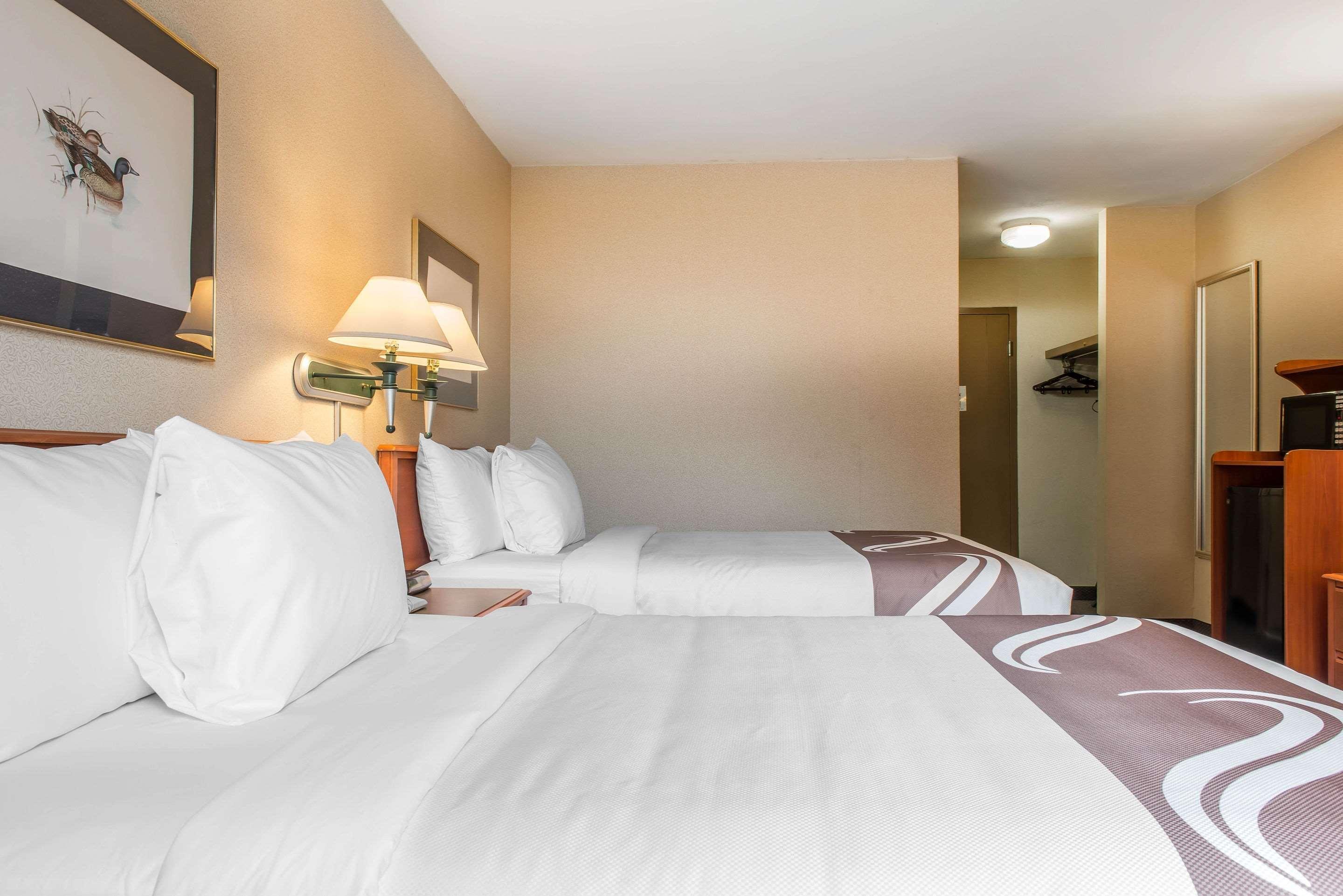 Quality Inn Hermitage Exteriör bild